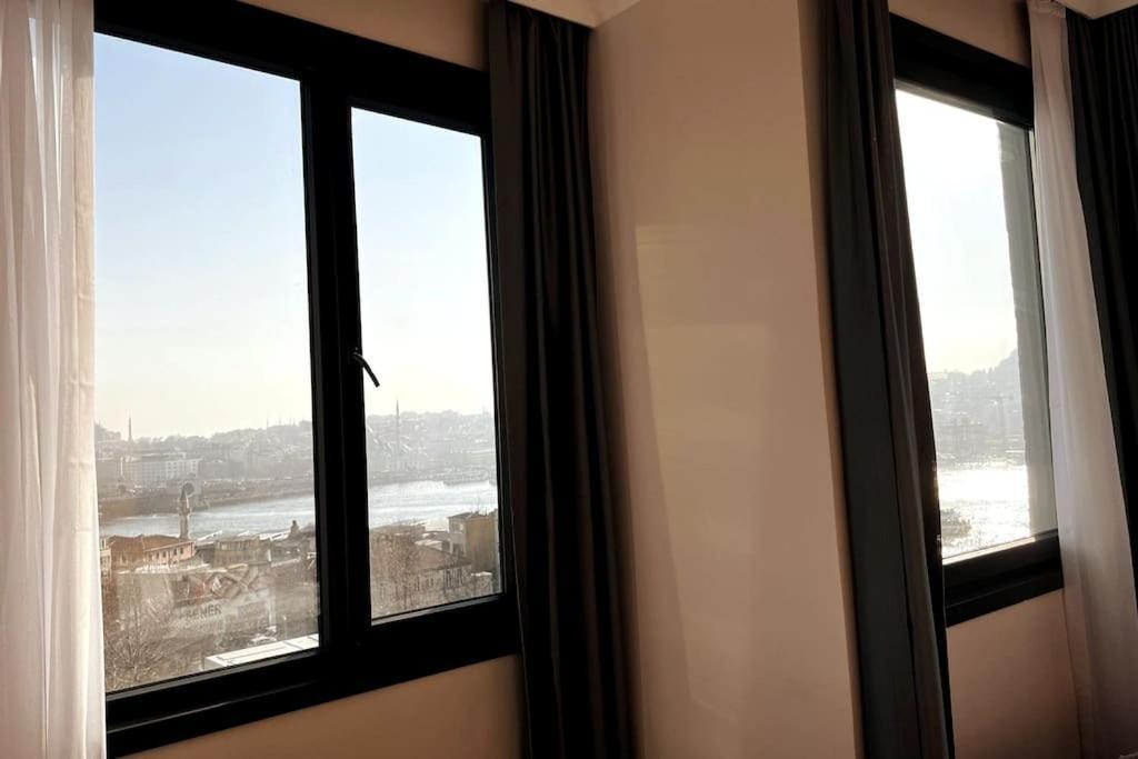 Wonder Karakoy Goldenhorn 8- Ultra Luxury , 4br, Sea View